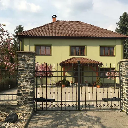Homestay Penzion U Horskych Caslav